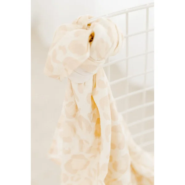 Lange bebe léopard personnalisable mousseline coton 80 x 80 cm MON COEUR FAIT GRAOU