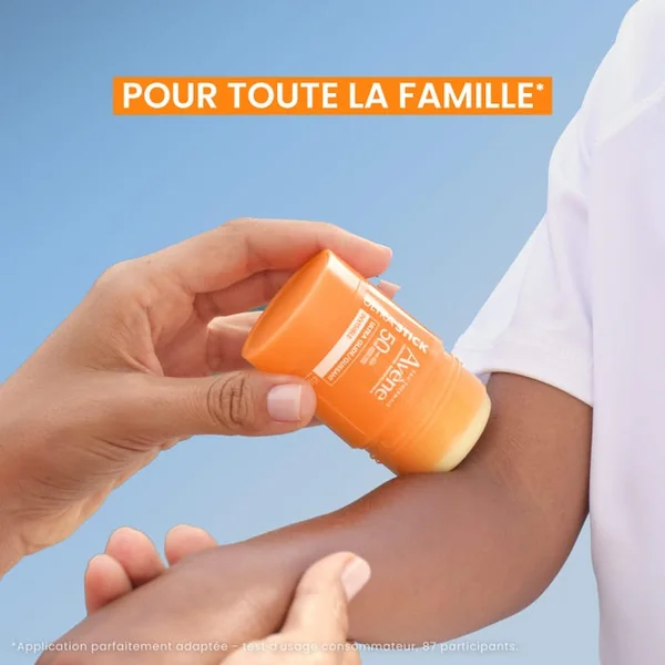 SOLAIRE - Ultra Stick Invisible SPF50 - Visage et Corps - Peaux Sensibles, 20g
