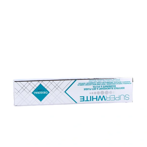 Superwhite Original au fluor dentifrice blanchissant et anti-plaque